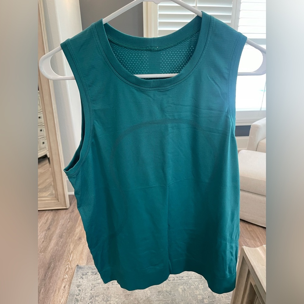 Lululemon swiftly breathe relaxed fit muscle tank